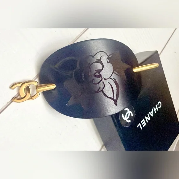 Chanel Gold Logo Leather Camellia Flower Hair Pin Accessory - Picture 3 of 10